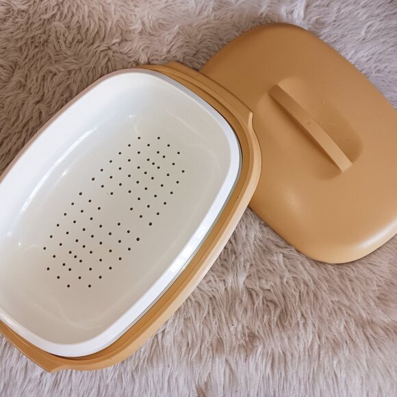 Vintage Harvest Gold for You To Steam Your Stuff - Antique Collectible Container - Picture 3 of 3